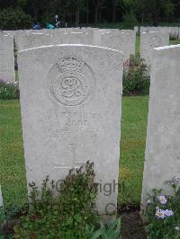 Etaples Military Cemetery - Robb, Angus