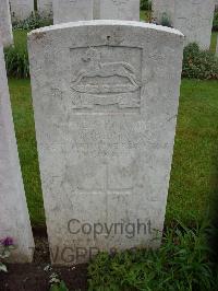 Etaples Military Cemetery - Robertson, C