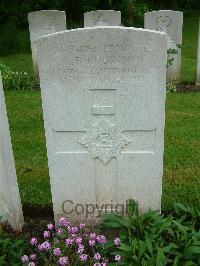 Etaples Military Cemetery - Robinson, Alex Bismark