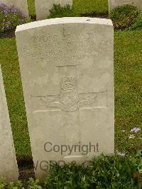 Etaples Military Cemetery - Robinson, James Moore