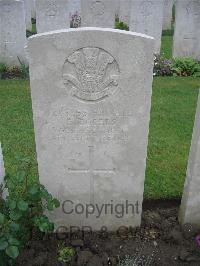 Etaples Military Cemetery - Rogers, E