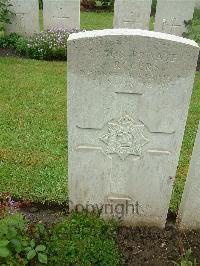 Etaples Military Cemetery - Rogers, James