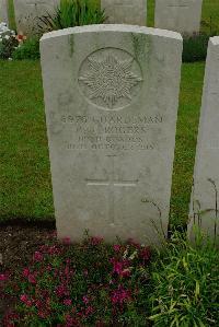 Etaples Military Cemetery - Rogers, Patrick J.