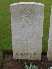 Etaples Military Cemetery - Rogerson, John Robert