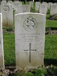 Etaples Military Cemetery - Romilly, F W