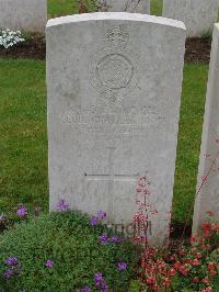 Etaples Military Cemetery - Roots, Cecil Charles