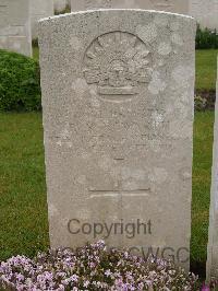 Etaples Military Cemetery - Rowarth, Richard Reuben