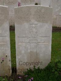 Etaples Military Cemetery - Royston, Peter Battye