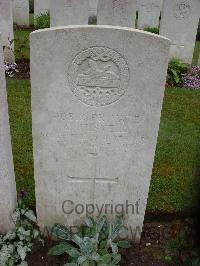 Etaples Military Cemetery - Rustell, C