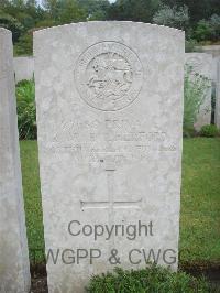 Etaples Military Cemetery - Rutherford, Robert Murray