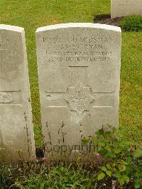 Etaples Military Cemetery - Ryan, James