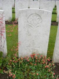 Etaples Military Cemetery - Ryan, P V