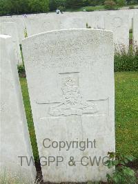 Etaples Military Cemetery - Ryder, J