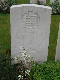 Etaples Military Cemetery - Saich, Frederick Samuel