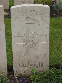 Etaples Military Cemetery - Sallows, Frederick James