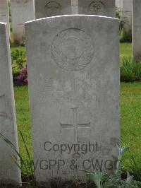 Etaples Military Cemetery - Sampson, Edwin John