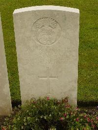 Etaples Military Cemetery - Samson, H