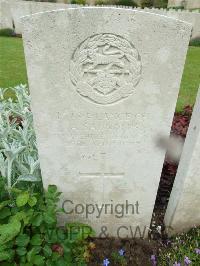 Etaples Military Cemetery - Saunders, Albert