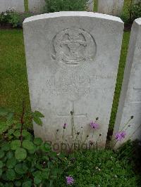 Etaples Military Cemetery - Savidge, W J