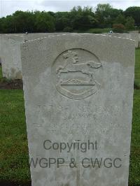 Etaples Military Cemetery - Sawyer, C H