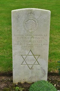 Etaples Military Cemetery - Saxe, Reuben