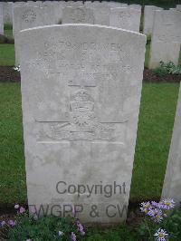 Etaples Military Cemetery - Scanlan, Denis Joseph
