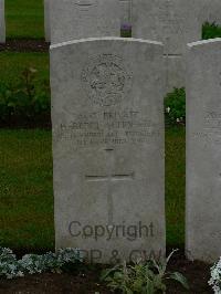 Etaples Military Cemetery - Schofield, Herbert