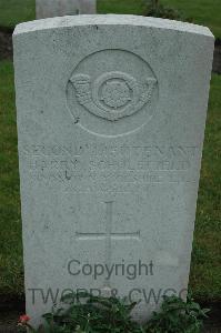 Etaples Military Cemetery - Scholefield, Harry