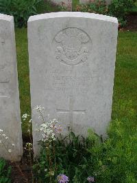 Etaples Military Cemetery - Scott, Walter
