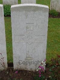 Etaples Military Cemetery - Scrivens, Frank