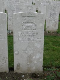 Etaples Military Cemetery - Senior, Charles Frederick