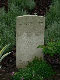 Etaples Military Cemetery - Shamboo, 