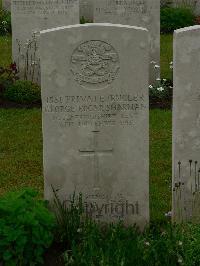 Etaples Military Cemetery - Sharman, George Edgar