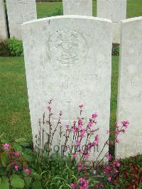 Etaples Military Cemetery - Sharp, H