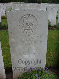 Etaples Military Cemetery - Shaw, Frederick
