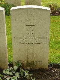 Etaples Military Cemetery - Sheehan, J