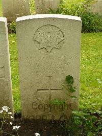 Etaples Military Cemetery - Sheehan, Michael Cornelius