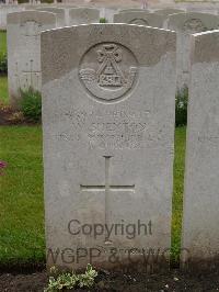 Etaples Military Cemetery - Shenton, William