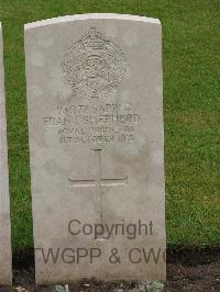 Etaples Military Cemetery - Shepherd, Frank