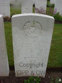 Etaples Military Cemetery - Sherborne, Thomas Kinsman