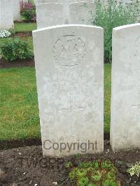 Etaples Military Cemetery - Sherman, William Currie