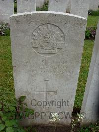 Etaples Military Cemetery - Shrimpton, Richard Kenneth