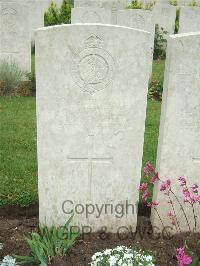 Etaples Military Cemetery - Sidwell, Wilfred