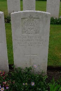 Etaples Military Cemetery - Silsbury, Charles Henry