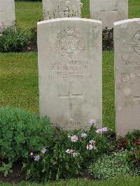 Etaples Military Cemetery - Silvester, Ernest Arthur