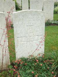Etaples Military Cemetery - Silvester, James Herbert