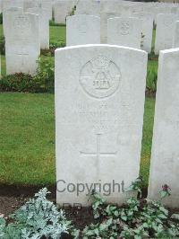 Etaples Military Cemetery - Simkins, Frederick
