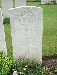 Etaples Military Cemetery - Simpson, George O.