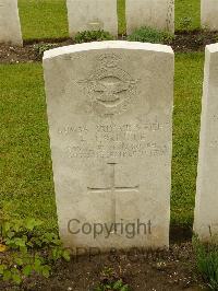 Etaples Military Cemetery - Skingle, A H