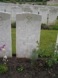 Etaples Military Cemetery - Sleigh, Frank